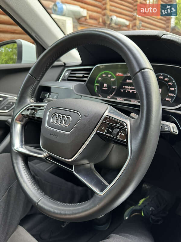 Позашляховик / Кросовер Audi e-tron 2019 в Івано-Франківську