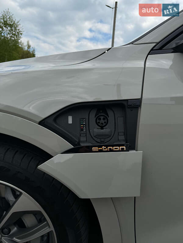Внедорожник / Кроссовер Audi e-tron 2020 в Львове