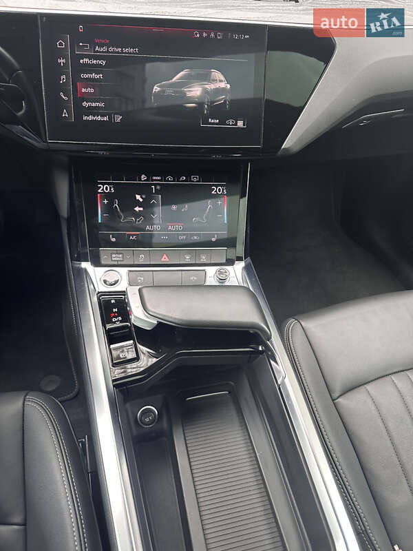 Внедорожник / Кроссовер Audi e-tron 2022 в Киеве
