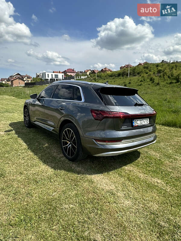 Внедорожник / Кроссовер Audi e-tron 2019 в Львове