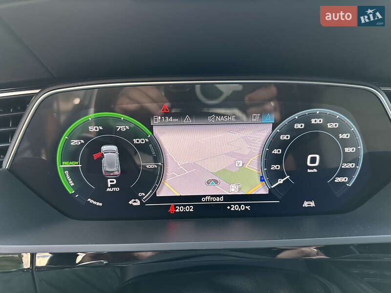 Позашляховик / Кросовер Audi e-tron 2019 в Дубні
