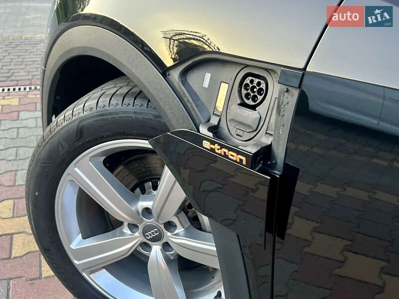 Позашляховик / Кросовер Audi e-tron 2019 в Самборі фото 36 Позашляховик / Кросовер Audi e-tron 2019 в Самборі