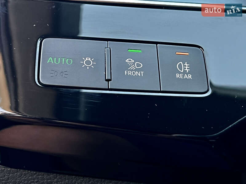 Позашляховик / Кросовер Audi e-tron 2019 в Самборі фото 41 Позашляховик / Кросовер Audi e-tron 2019 в Самборі