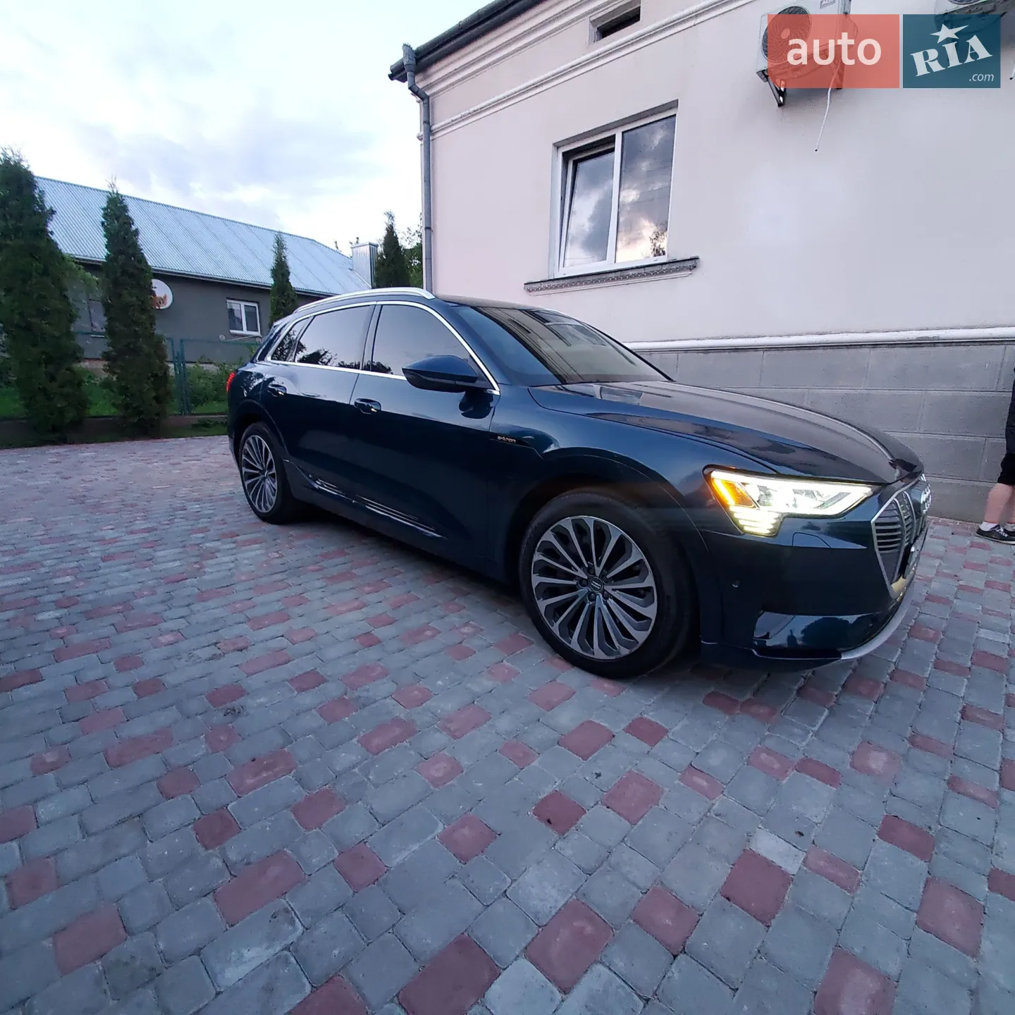 2019 Audi e-tron - мініатюра 126