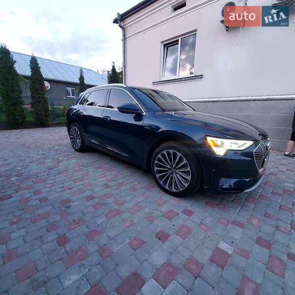 Внедорожник / Кроссовер Audi e-tron 2019 в Тернополе