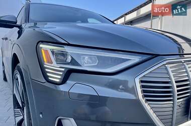 Внедорожник / Кроссовер Audi e-tron 2019 в 
