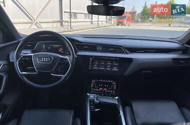 Внедорожник / Кроссовер Audi e-tron 2019 в 