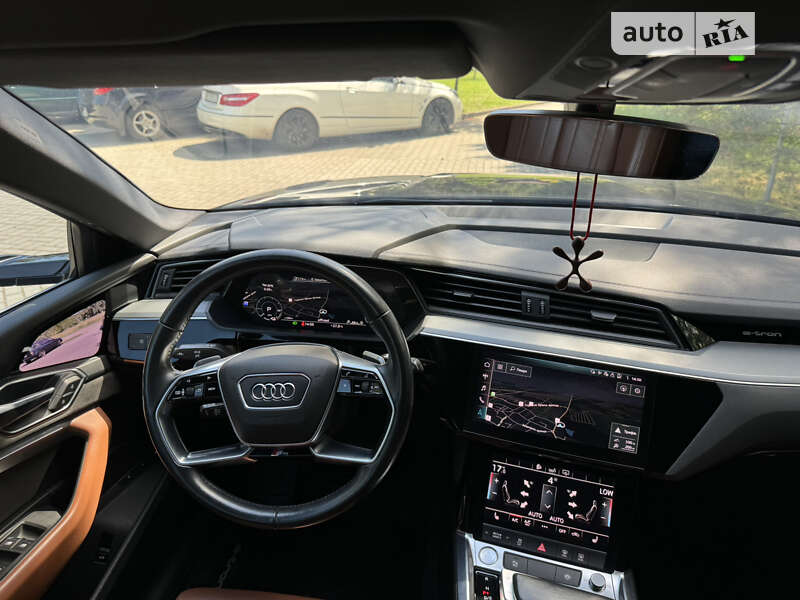 Внедорожник / Кроссовер Audi e-tron 2019 в Дрогобыче фото 24 Внедорожник / Кроссовер Audi e-tron 2019 в Дрогобыче