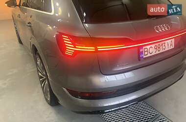 Внедорожник / Кроссовер Audi e-tron 2019 в 