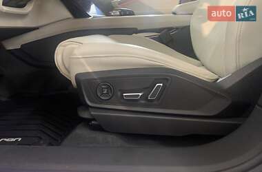 Внедорожник / Кроссовер Audi e-tron 2019 в 