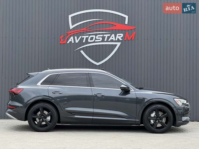 Позашляховик / Кросовер Audi e-tron 2019 в Мукачевому