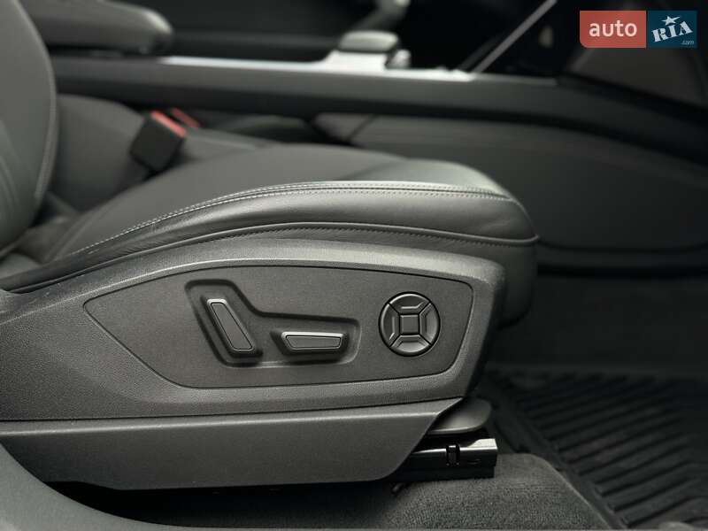 Позашляховик / Кросовер Audi e-tron 2019 в Мукачевому