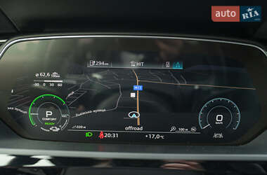 Позашляховик / Кросовер Audi e-tron 2020 в 