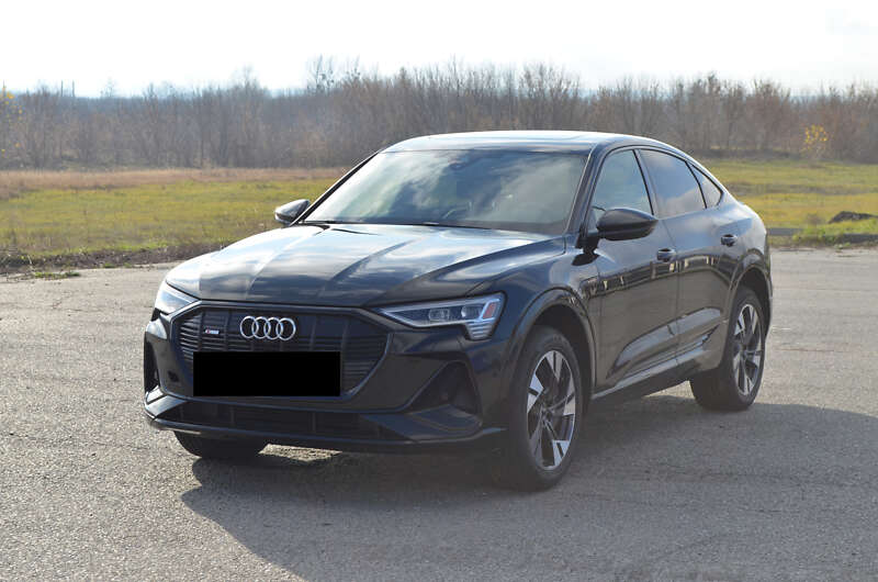 Внедорожник / Кроссовер Audi e-tron 2022 в Харькове фото 17 Внедорожник / Кроссовер Audi e-tron 2022 в Харькове