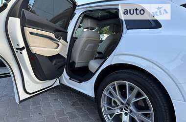 Внедорожник / Кроссовер Audi e-tron 2020 в 