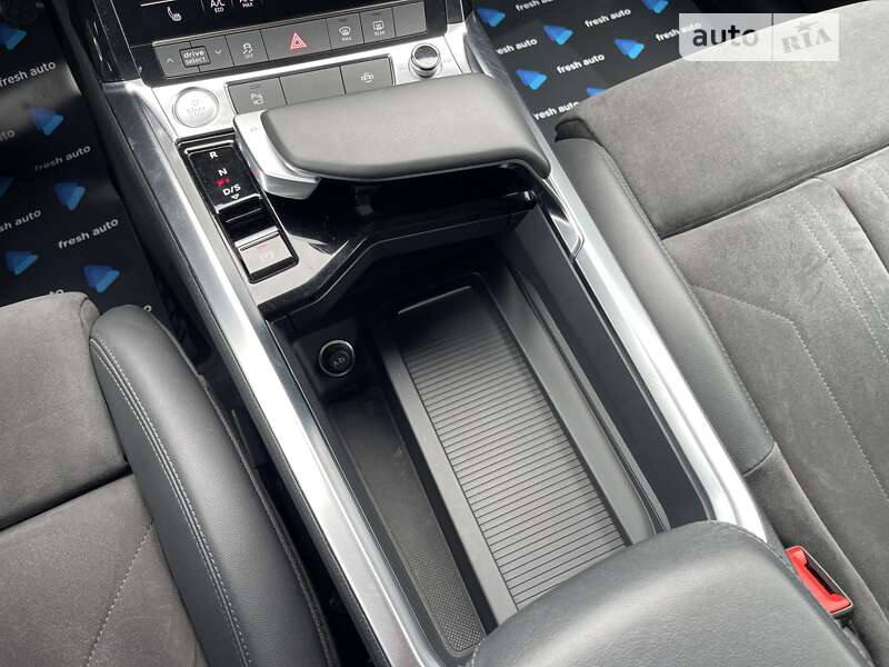 Внедорожник / Кроссовер Audi e-tron 2020 в Ровно