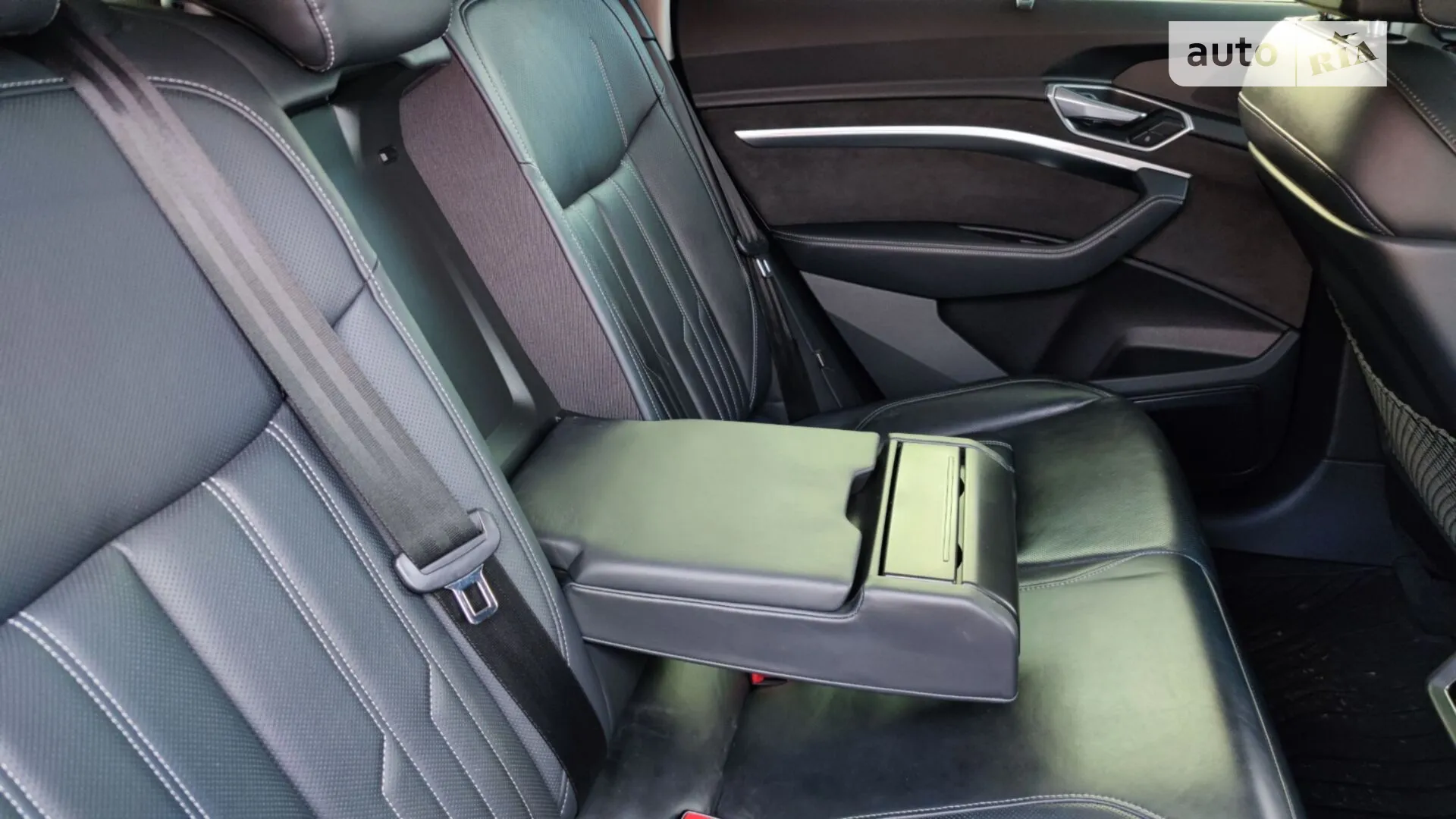 2019 Audi e-tron - мініатюра 27