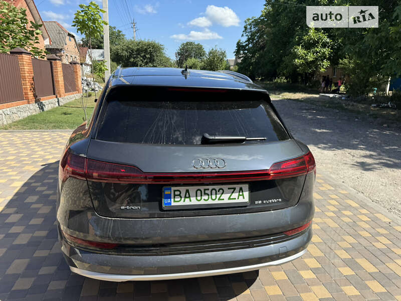 Внедорожник / Кроссовер Audi e-tron 2019 в Кропивницком