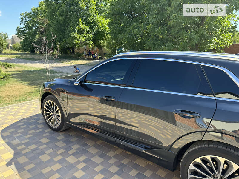 Внедорожник / Кроссовер Audi e-tron 2019 в Кропивницком