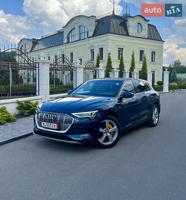 Audi e-tron 2019