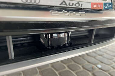 Внедорожник / Кроссовер Audi e-tron 2019 в 