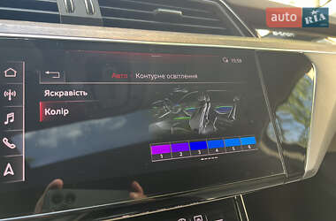 Внедорожник / Кроссовер Audi e-tron 2019 в 