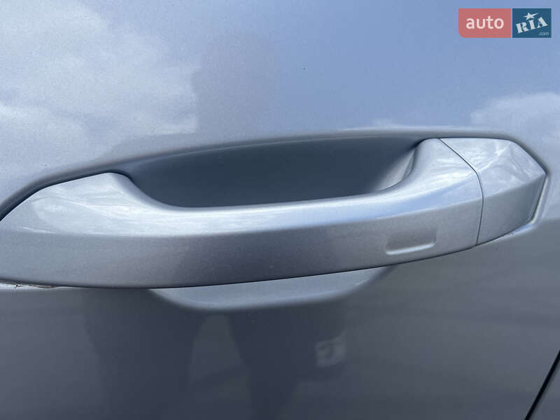 Позашляховик / Кросовер Audi e-tron 2022 в Києві