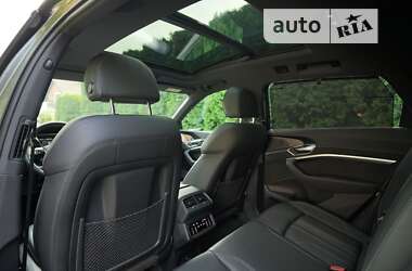 Внедорожник / Кроссовер Audi e-tron 2020 в 
