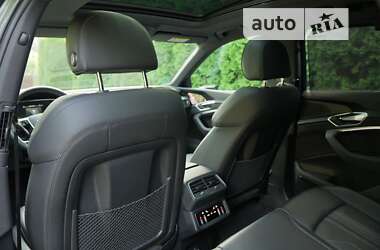 Внедорожник / Кроссовер Audi e-tron 2020 в 