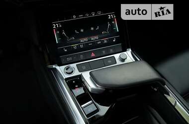 Внедорожник / Кроссовер Audi e-tron 2020 в 