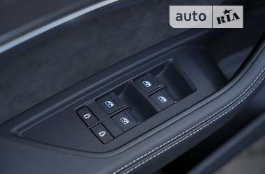 Внедорожник / Кроссовер Audi e-tron 2020 в 