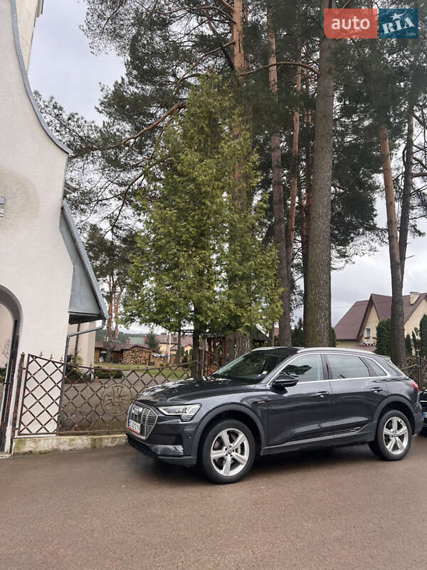 Внедорожник / Кроссовер Audi e-tron 2020 в Львове