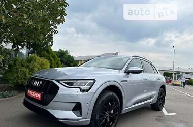 Позашляховик / Кросовер Audi e-tron 2020 в Рівному