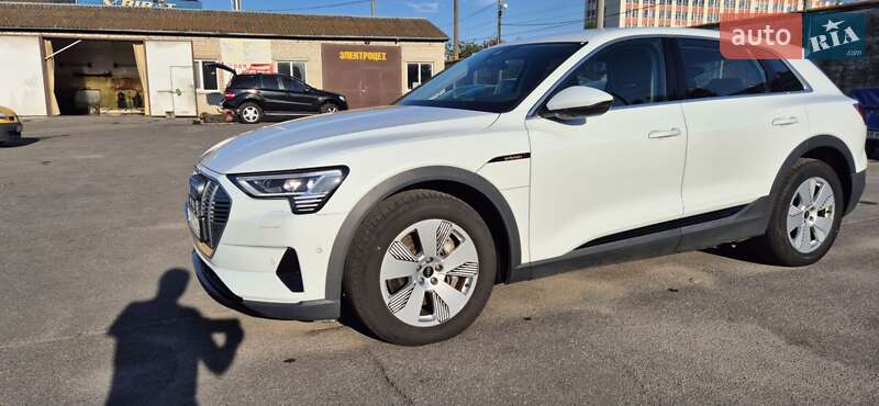 Внедорожник / Кроссовер Audi e-tron 2020 в Виннице