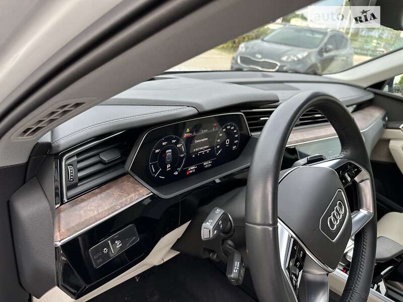 Внедорожник / Кроссовер Audi e-tron 2019 в Виннице