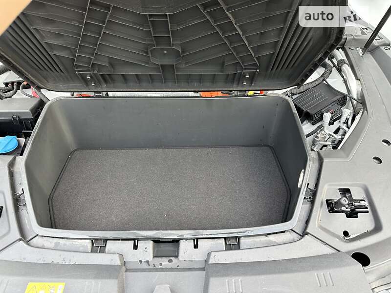 Внедорожник / Кроссовер Audi e-tron 2019 в Виннице