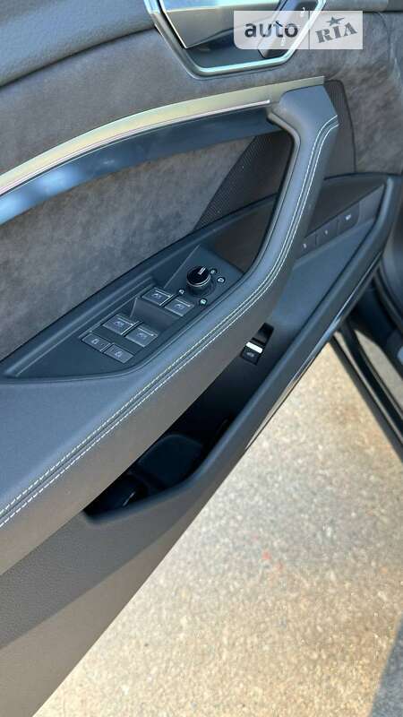 Внедорожник / Кроссовер Audi e-tron 2020 в Киеве