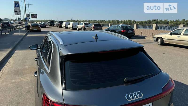 Внедорожник / Кроссовер Audi e-tron 2020 в Киеве