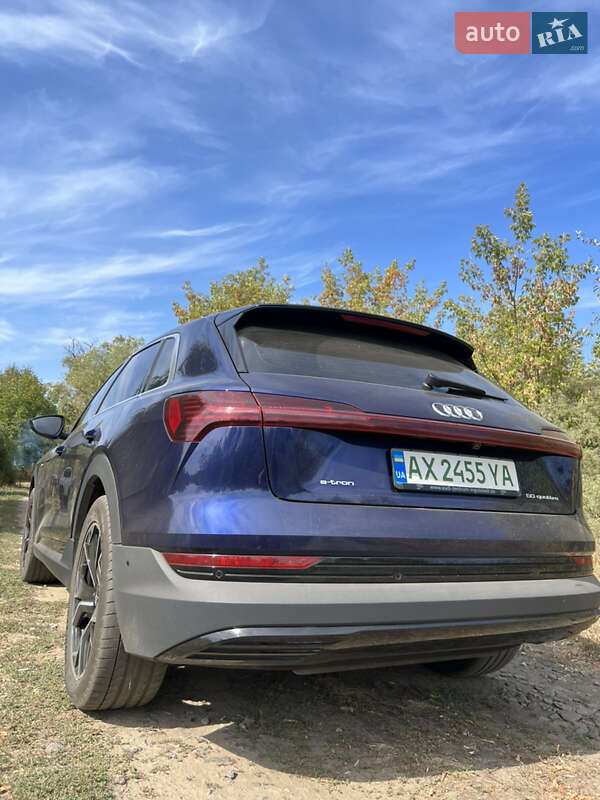 Внедорожник / Кроссовер Audi e-tron 2021 в Харькове