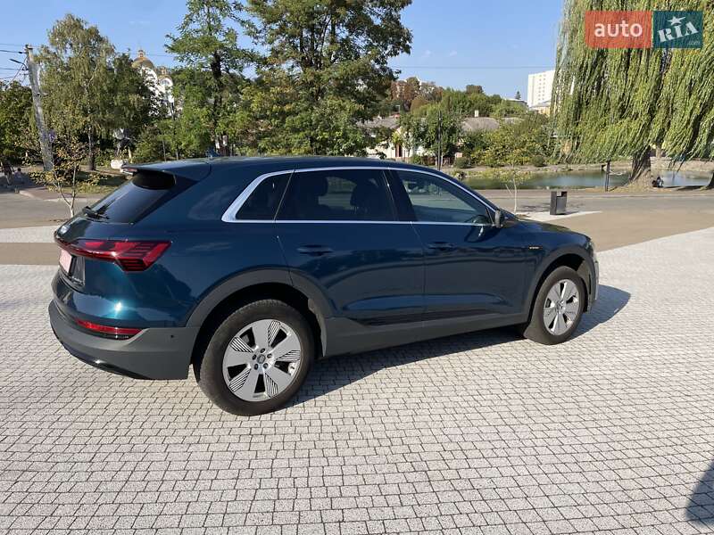 Внедорожник / Кроссовер Audi e-tron 2019 в Львове фото 4 Внедорожник / Кроссовер Audi e-tron 2019 в Львове