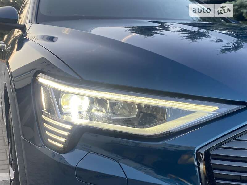 Внедорожник / Кроссовер Audi e-tron 2018 в Харькове