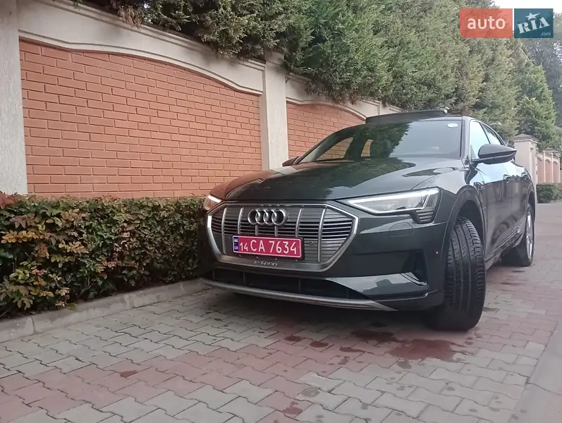 Audi e-tron