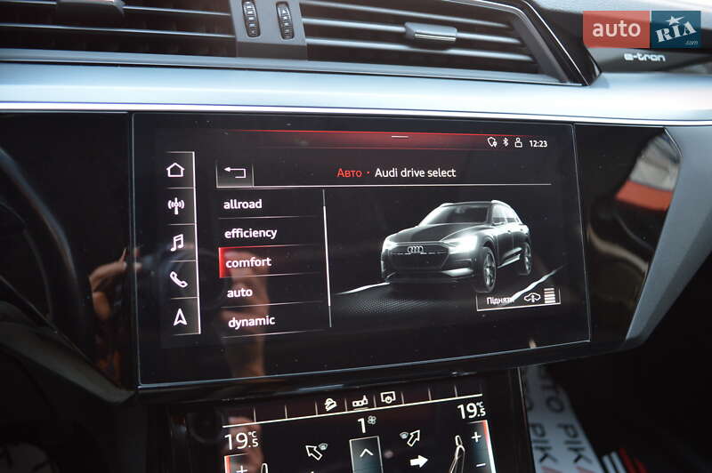 Внедорожник / Кроссовер Audi e-tron 2020 в Львове