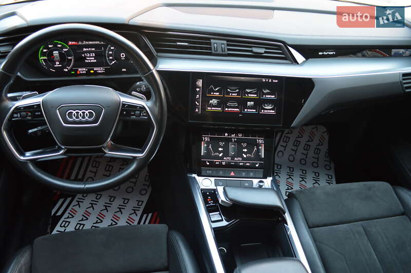 Внедорожник / Кроссовер Audi e-tron 2020 в Львове