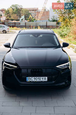 Позашляховик / Кросовер Audi e-tron 2019 в 