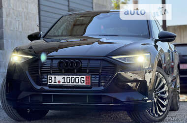 Позашляховик / Кросовер Audi e-tron 2020 в Дубні