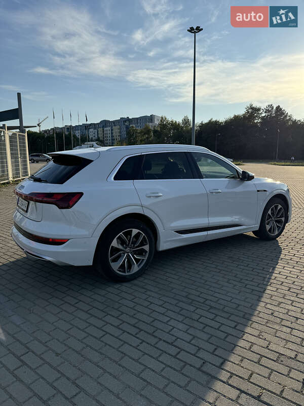 Внедорожник / Кроссовер Audi e-tron 2020 в Львове
