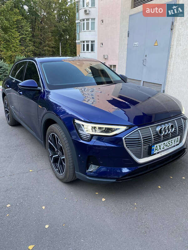 Внедорожник / Кроссовер Audi e-tron 2021 в Харькове