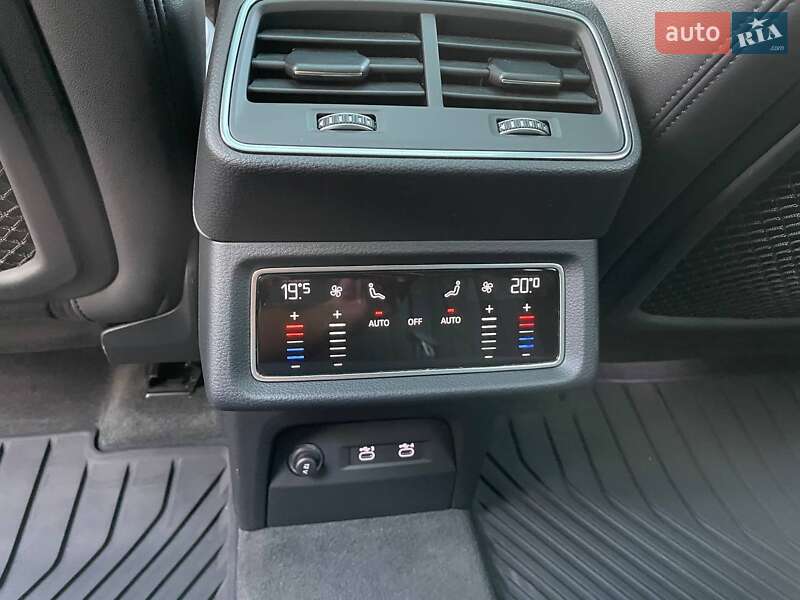 Позашляховик / Кросовер Audi e-tron 2021 в Києві