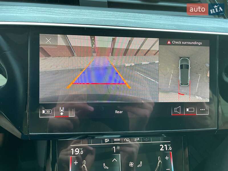 Позашляховик / Кросовер Audi e-tron 2021 в Києві фото 71 Позашляховик / Кросовер Audi e-tron 2021 в Києві